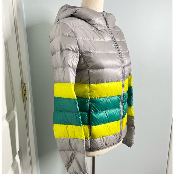 Uniqlo lightweight down puffer jacket coat size M - Picture 6 of 10